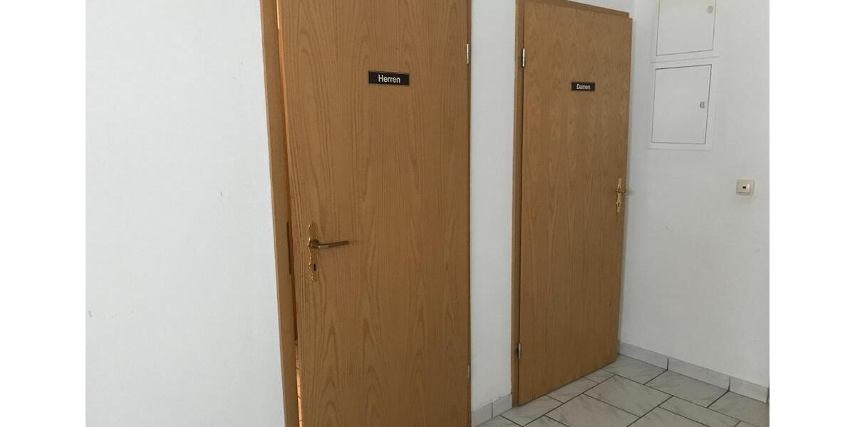 Wohnen auf Zeit Ettringen - 6 Zimmer, 160 m&sup2;, 550&euro; | Angebot:26443175
