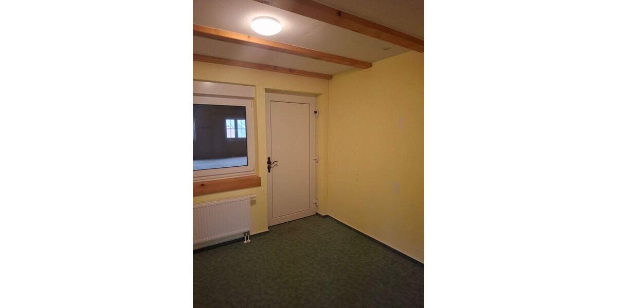 Bauernhaus, Landhaus Remmels - 8 Zimmer, 300 m&sup2;, 1.950&euro; | Angebot:25770396