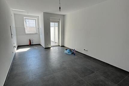 Erstbezug nach Sanierung – 2-Zimmer-Wohnung mit Terasse zimmer