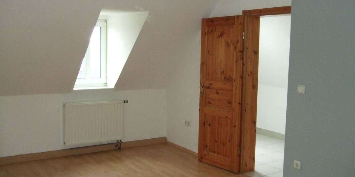 Wohnung zum Mieten in Sonneberg 448 € 64 m² 2.5 zimmer