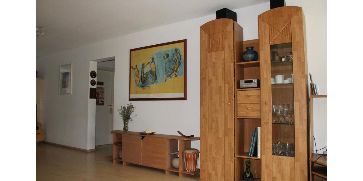 Etagenwohnung Offenburg - 2 Zimmer, 62 m&sup2;, 600&euro; | Angebot:26248959
