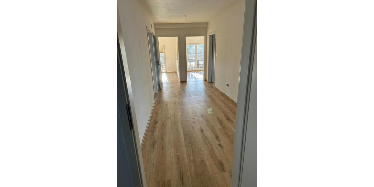 Etagenwohnung Surwold - 3 Zimmer, 95 m&sup2;, 825&euro; | Angebot:26063024