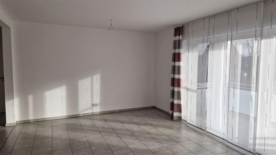 Erdgeschoßwohnung Schortens - 3 Zimmer, 86 m&sup2;, 650&euro; | Angebot:26441392