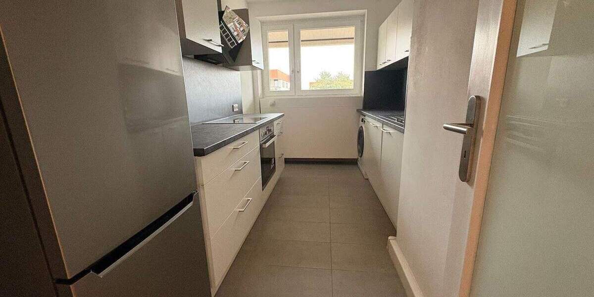 Etagenwohnung Köln Bayenthal - 3 Zimmer, 100 m&sup2;, 1.700&euro; | Angebot:24347977