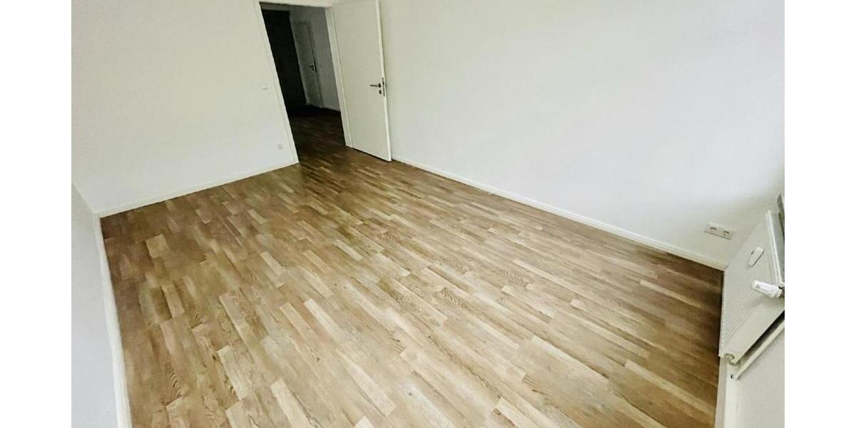 Modern sanierte 4 Raum-Wohnung mit Balkon und schickem Bad! - Etagenwohnung Gera Ostviertel | Angebot:26764737
