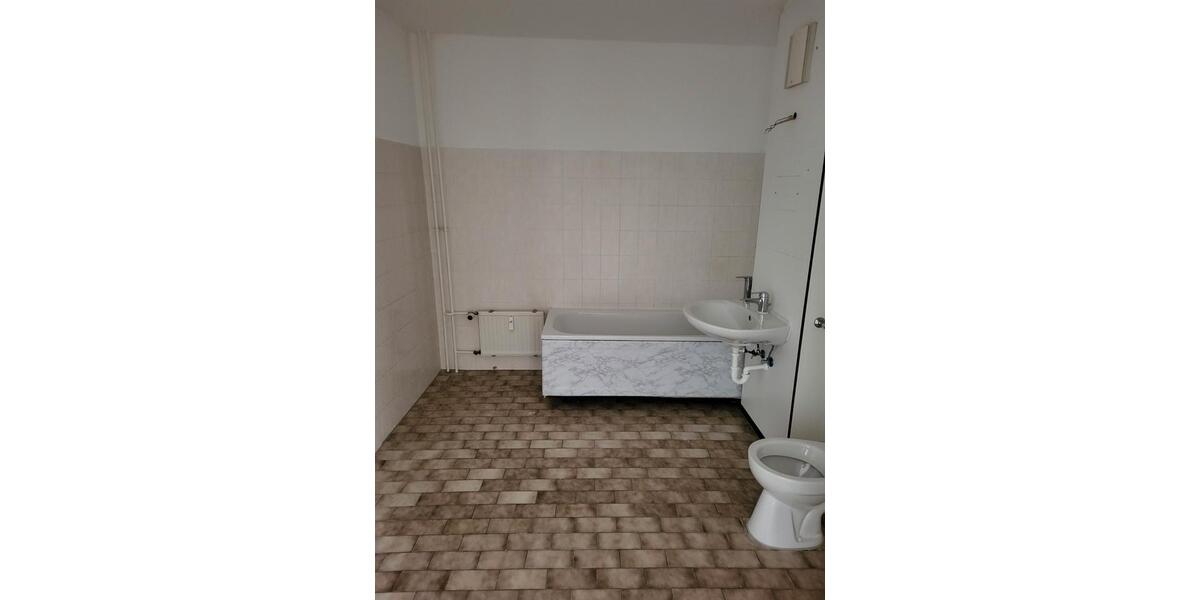 Etagenwohnung Rathenow - 3 Zimmer, 83 m&sup2;, 498&euro; | Angebot:26618247