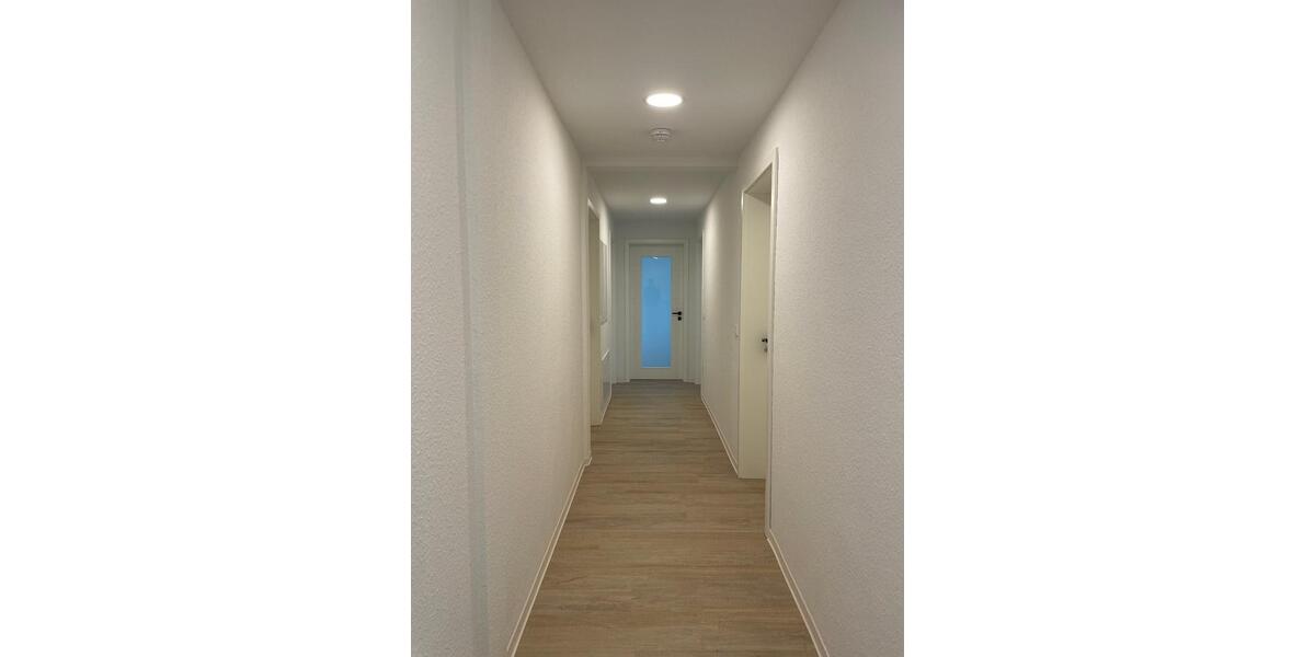 Etagenwohnung Oederan - 4 Zimmer, 99 m&sup2;, 695&euro; | Angebot:26547174