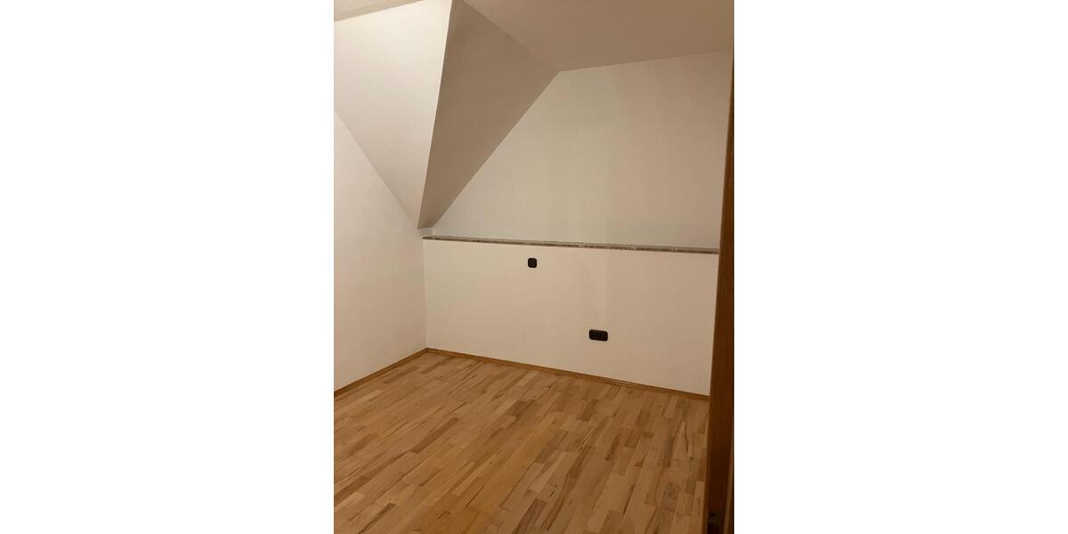 Etagenwohnung Lahntal - 3 Zimmer, 98 m&sup2;, 800&euro; | Angebot:23767964