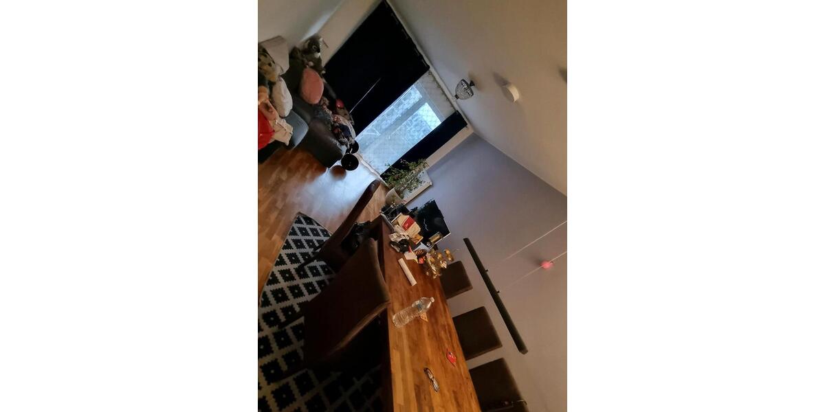 Zweck-WG mit viel Wohnnutzfläche 4 zimmer