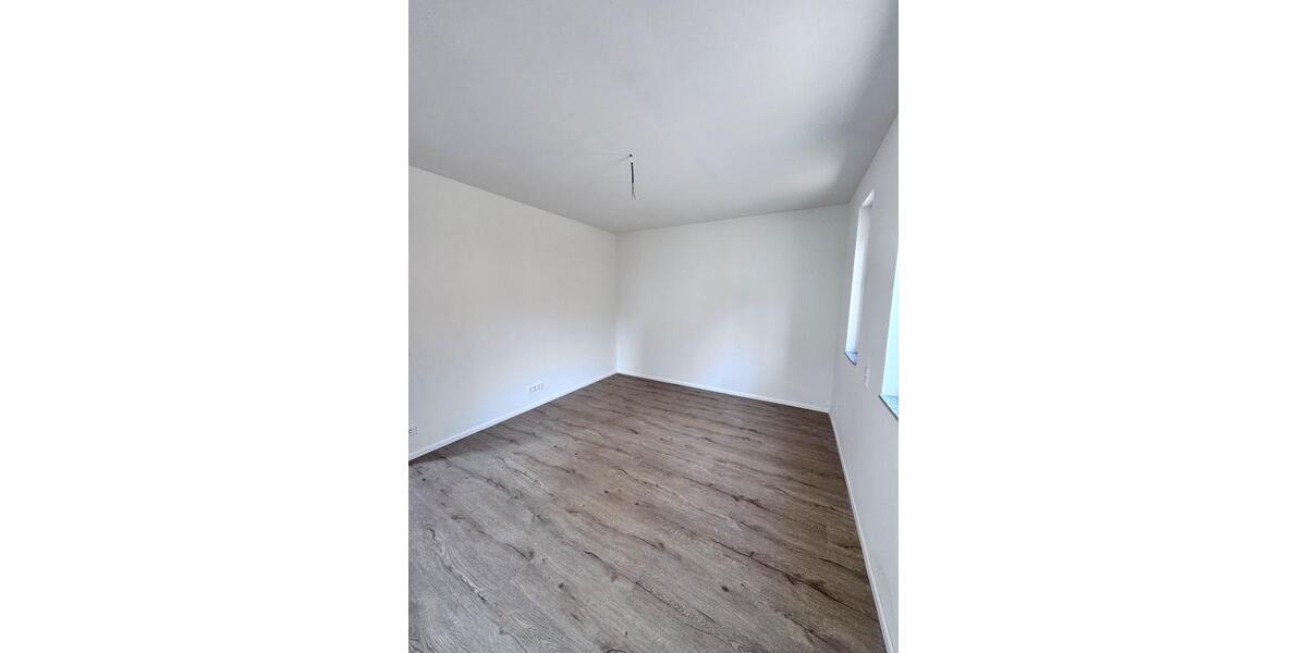 Etagenwohnung Gummersbach - 2 Zimmer, 73 m&sup2;, 850&euro; | Angebot:26132190