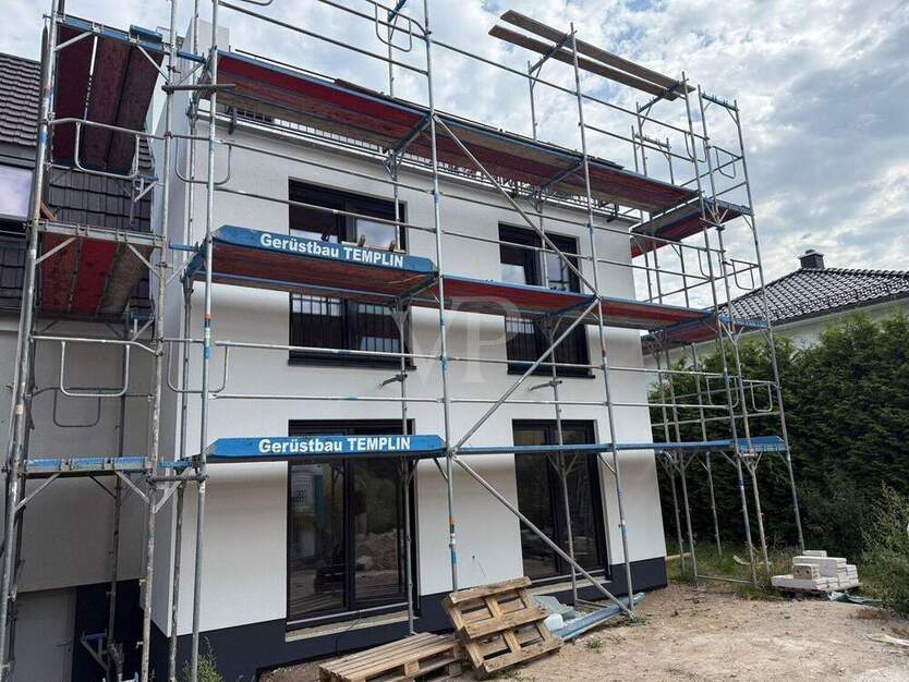 Einziehen und Wohlfühlen - exklusive Doppelhaushälfte zur Miete 5 zimmer