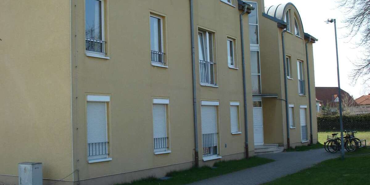 Etagenwohnung Bad Schmiedeberg - 3 Zimmer, 82 m&sup2;, 531&euro; | Angebot:26392576