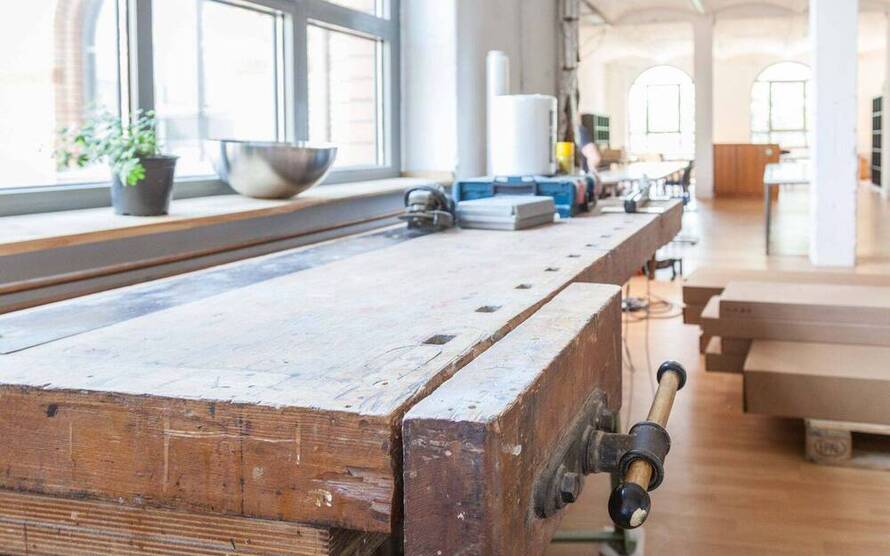 Arbeitstische in der Fabrik für Kreative in Kreuzberg - All-in-Miete