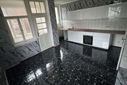 Wohnung Pforzheim - Nordstadt Nordstadt - 6 Zimmer, 160 m&sup2;, 1.300&euro; | Angebot:25286979