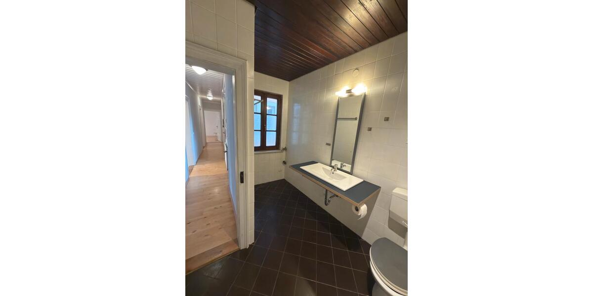 Etagenwohnung Weinheim - 3 Zimmer, 75 m&sup2;, 830&euro; | Angebot:24876879