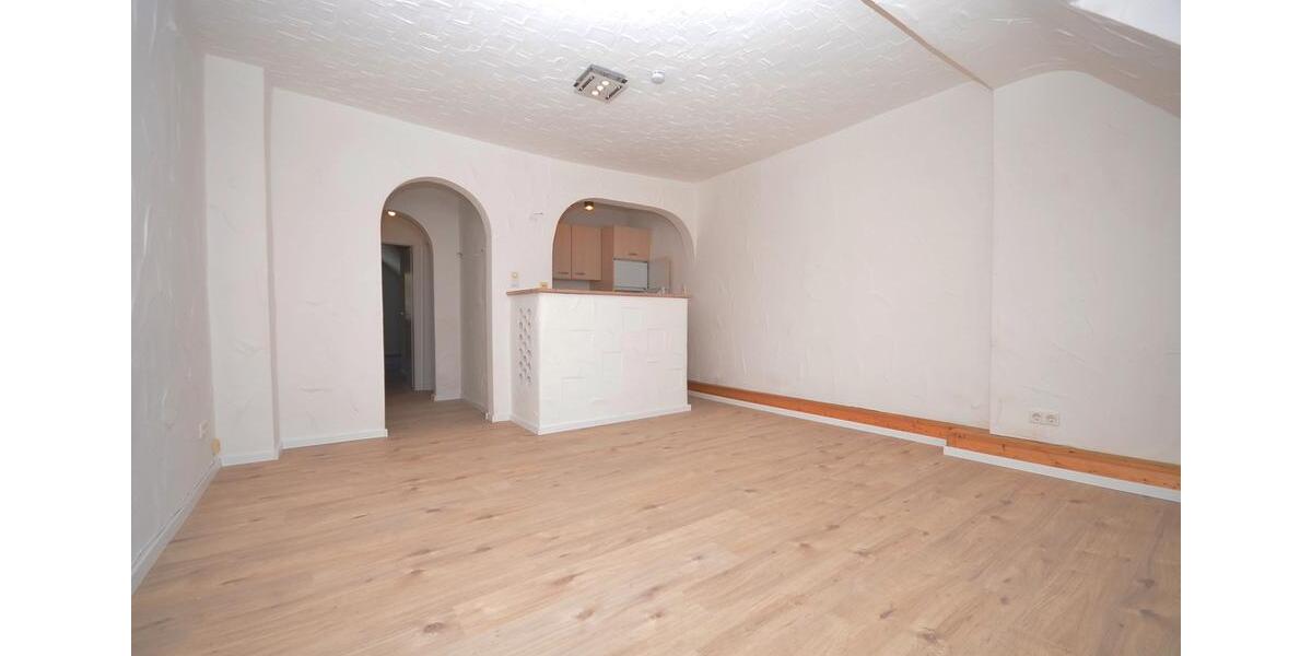 Etagenwohnung Leidersbach - 2 Zimmer, 60 m&sup2;, 900&euro; | Angebot:26456260