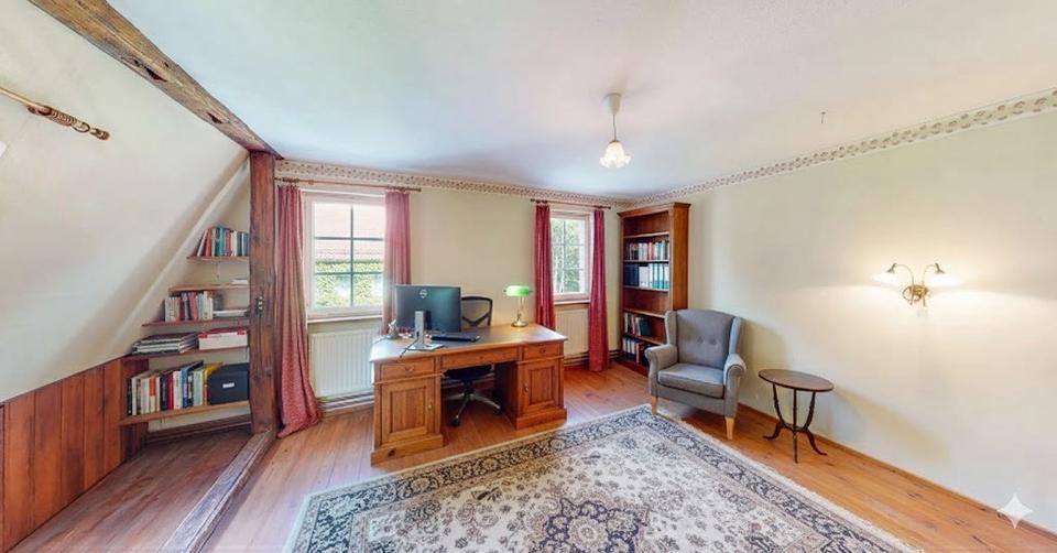 Einfamilienhaus Iphofen - 7 Zimmer, 199 m&sup2;, 1.493&euro; | Angebot:26045229