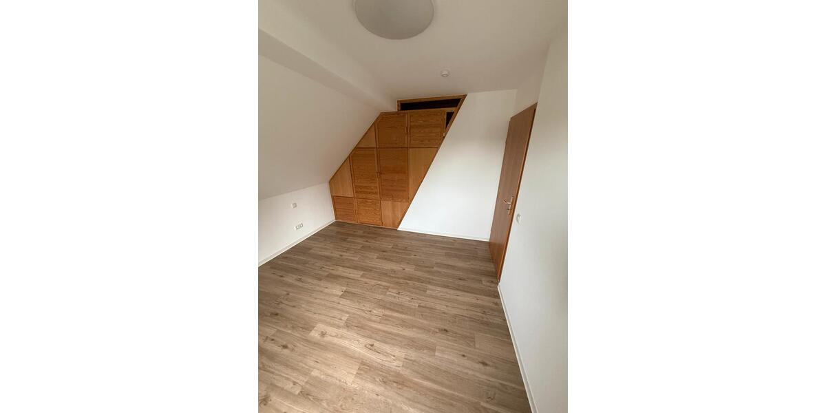 Dachgeschoßwohnung Greifenstein - 3 Zimmer, 60 m&sup2;, 550&euro; | Angebot:26523012