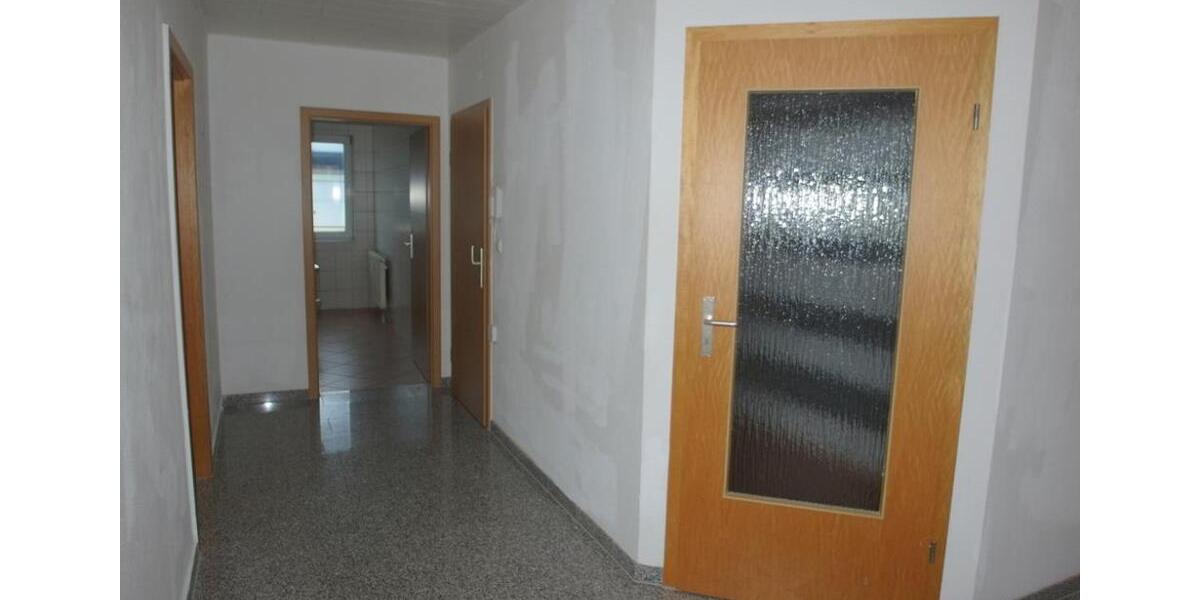 Erdgeschoßwohnung Königsbrück - 3 Zimmer, 77 m&sup2;, 719&euro; | Angebot:25958966