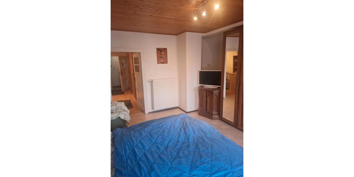 Etagenwohnung Hildburghausen - 2 Zimmer, 32 m&sup2;, 25&euro; | Angebot:19721414