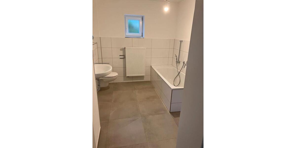 Hochparterre Amorbach - 4 Zimmer, 106 m&sup2;, 950&euro; | Angebot:26235557