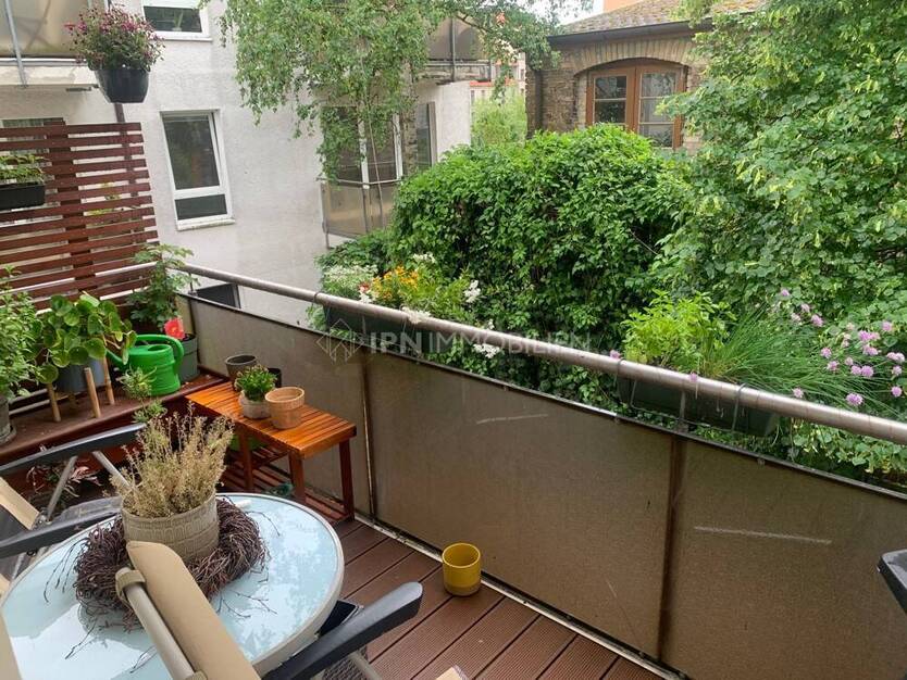 RESERVIERT!!! 3-Zimmer Etagenwohnung mit Balkon und Einbauküche in der östlichen Altstadt
