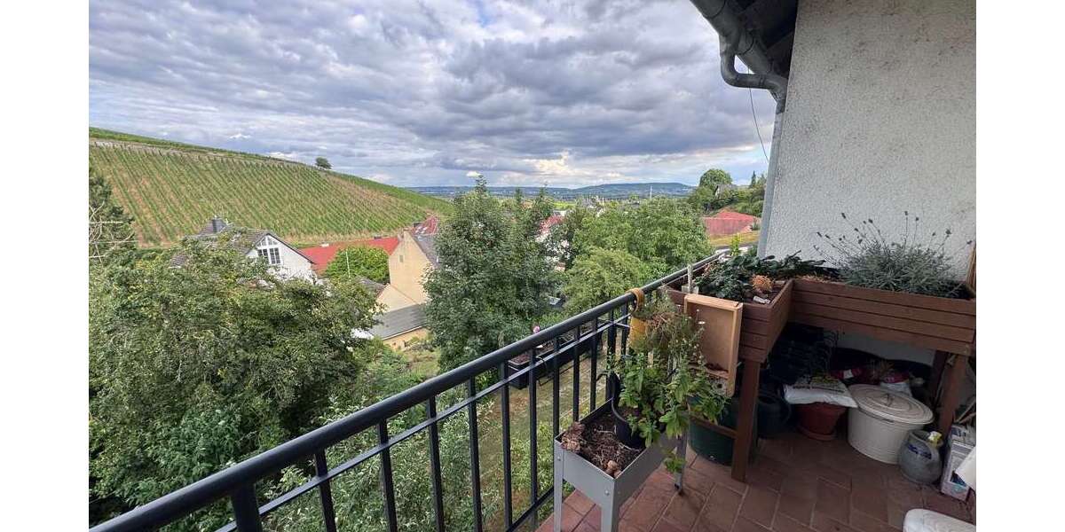 Etagenwohnung Geisenheim - 3 Zimmer, 81 m&sup2;, 1.120&euro; | Angebot:26683860