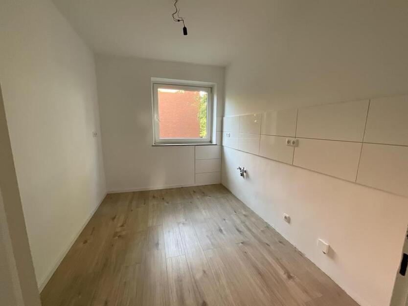Kurzfristig beziehbare 3-Zimmer-Wohnung mit Balkon! zimmer