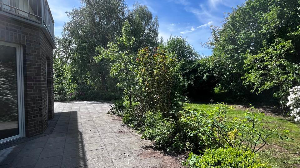 Einfamilienhaus Bad Pyrmont - 4 Zimmer, 180 m&sup2;, 1.600&euro; | Angebot:26470340