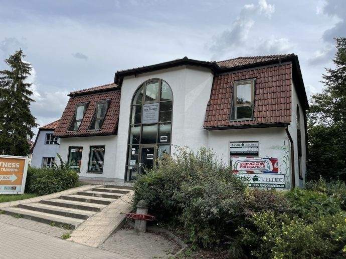 Gewerbeobjekt Neubrandenburg Katharinenviertel - 2 Zimmer, 56 m&sup2;, 300&euro; | Angebot:24724213