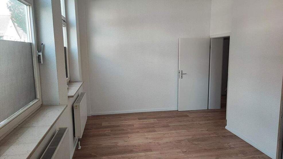 Sanierte großzügige 2-Zimmer-Wohnung inkl. Küche im Zentrum von Springe-Eldagsen 2 zimmer