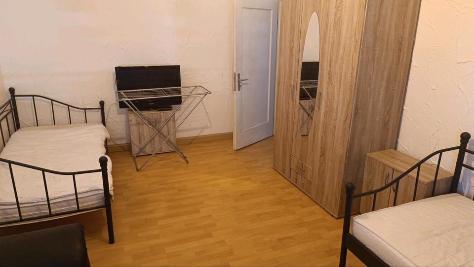 Etagenwohnung Pirmasens - 4 Zimmer, 98 m&sup2;, 18&euro; | Angebot:25553205