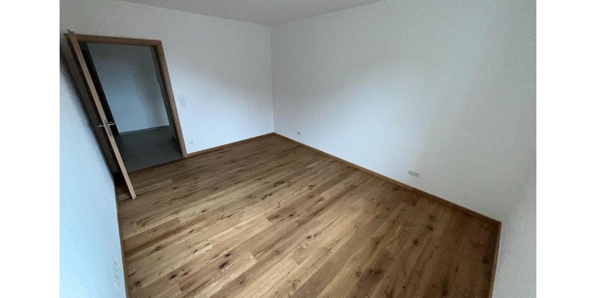 Etagenwohnung Töging am Inn - 2 Zimmer, 76 m&sup2;, 901&euro; | Angebot:23793848
