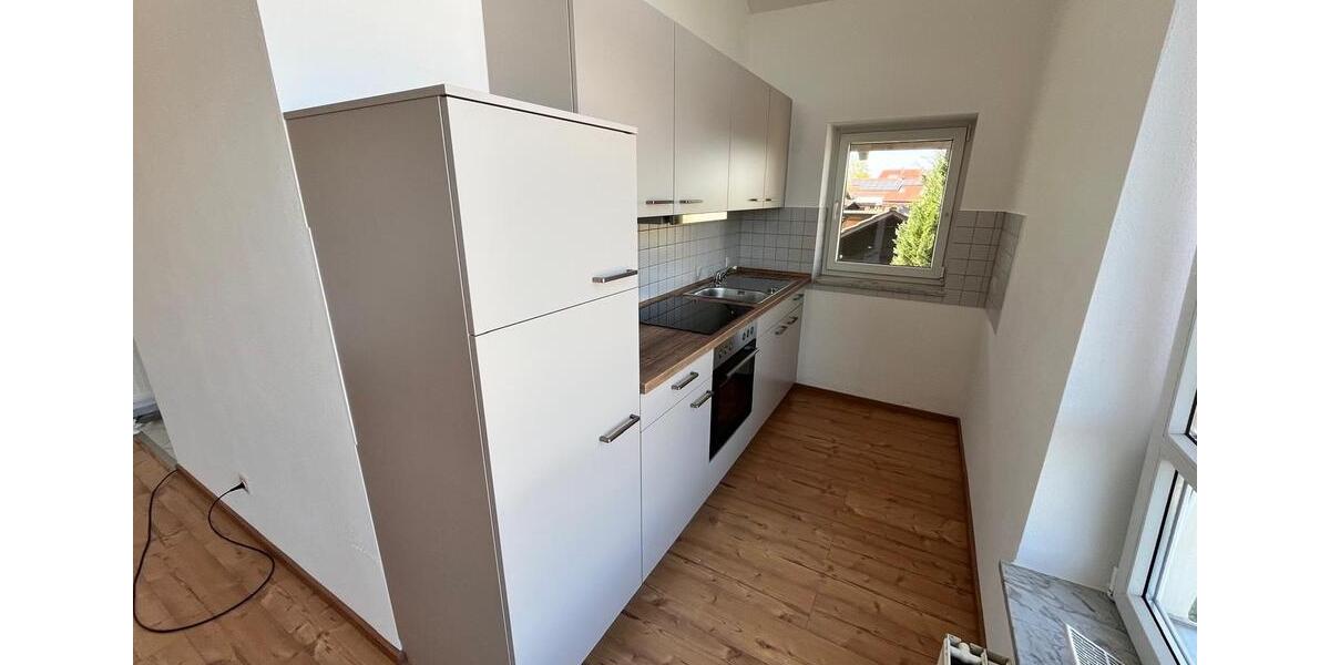Dachgeschoßwohnung Ruhstorf an der Rott - 1 Zimmer, 45 m&sup2;, 550&euro; | Angebot:26697449