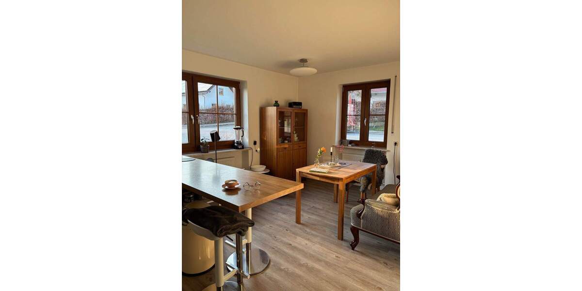 Etagenwohnung Wang Inzkofen - 4 Zimmer, 125 m&sup2;, 1.070&euro; | Angebot:25909255