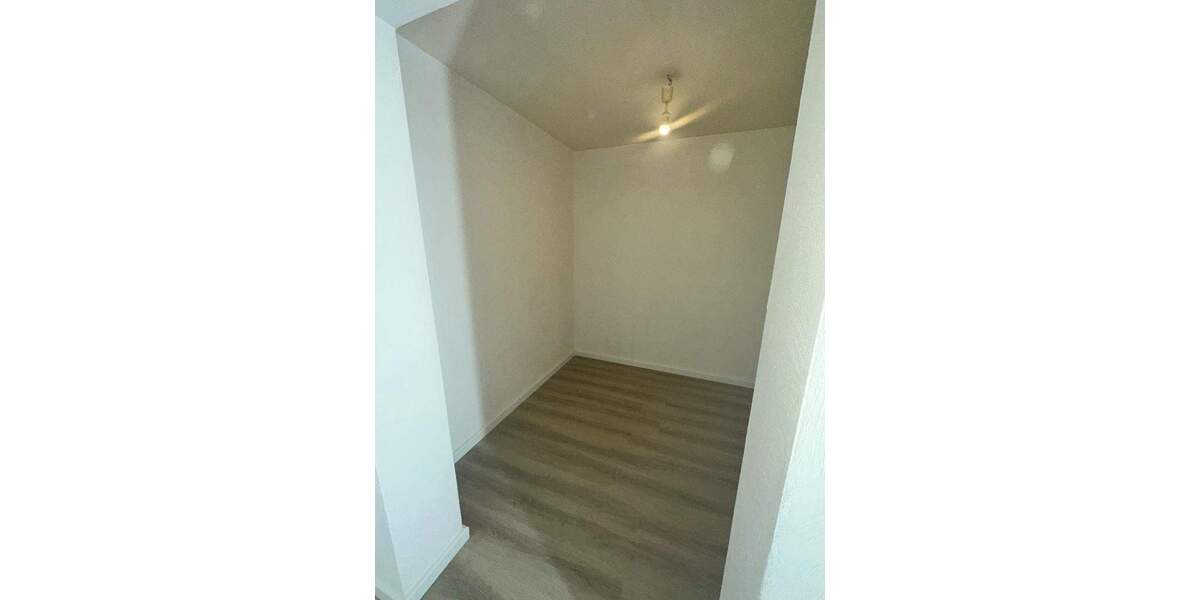 Etagenwohnung Koblenz Neuendorf - 1 Zimmer, 31 m&sup2;, 500&euro; | Angebot:25747871