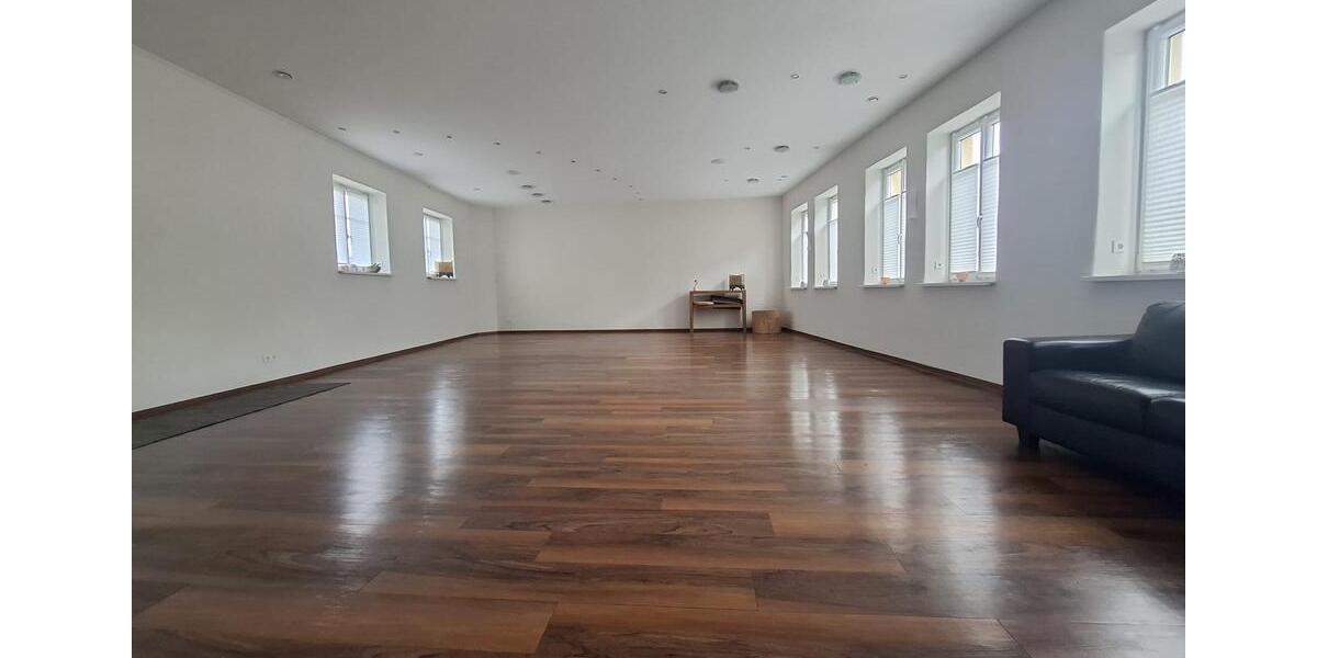 Gewerbeobjekt Pfreimd - 990&euro; | Angebot:25688873