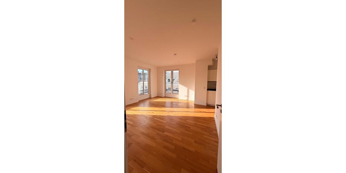 Dachgeschoßwohnung Berlin Treptow-Köpenick - 2 Zimmer, 62 m&sup2;, 1.110&euro; | Angebot:25246042