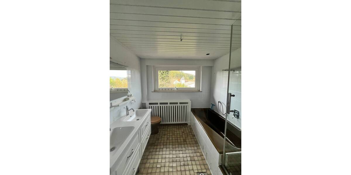 Etagenwohnung Biebergemünd Kassel - 5 Zimmer, 150 m&sup2;, 1.250&euro; | Angebot:25776057