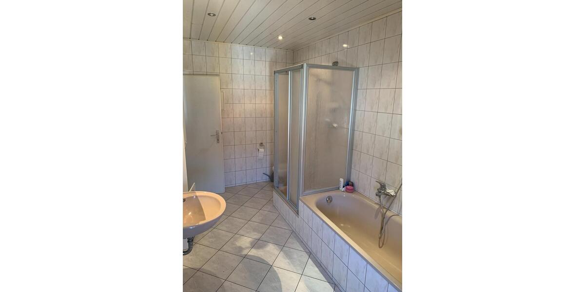 Dachgeschoßwohnung Mühlhausen (Thüringen) - 2 Zimmer, 65 m&sup2;, 399&euro; | Angebot:25378000