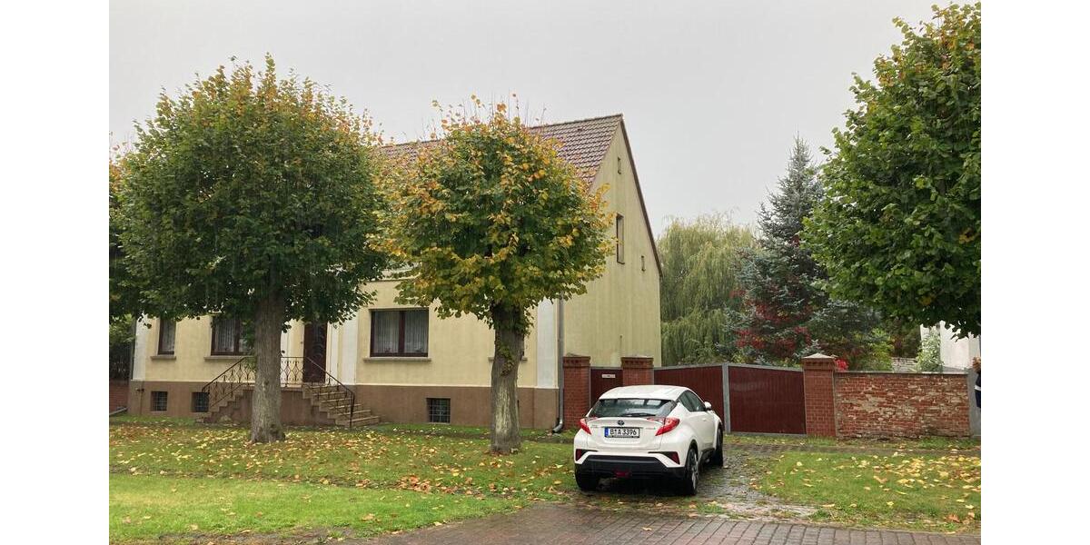 Etagenwohnung Milower Land - 10 Zimmer, 300 m&sup2;, 700&euro; | Angebot:26214529