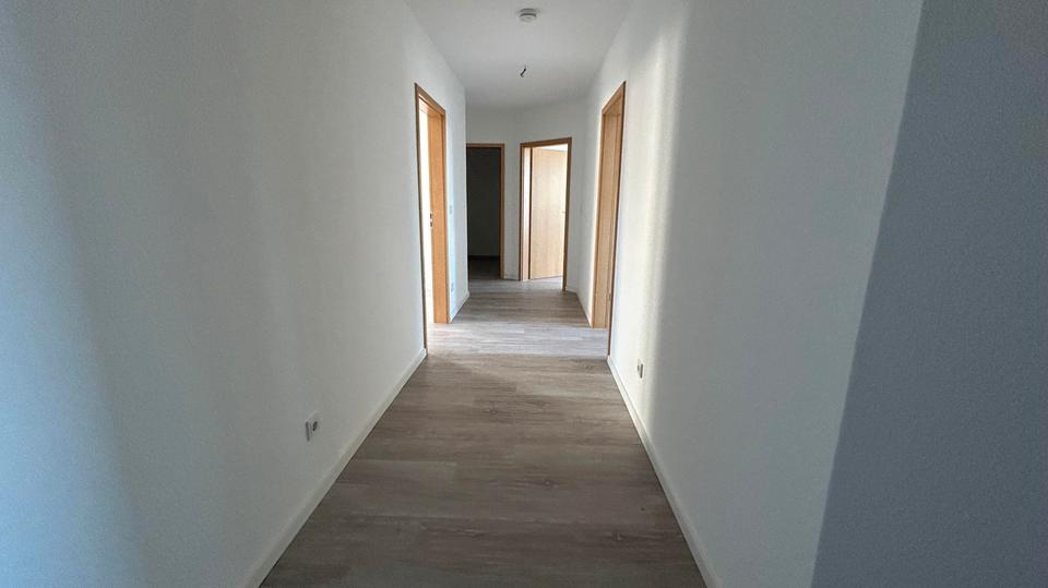 Etagenwohnung Gnoien - 2 Zimmer, 73 m&sup2;, 480&euro; | Angebot:23565803