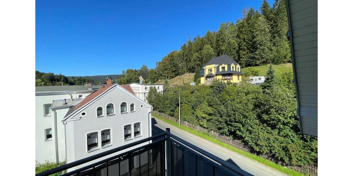 Etagenwohnung Klingenthal - 3 Zimmer, 105 m&sup2;, 475&euro; | Angebot:26647916