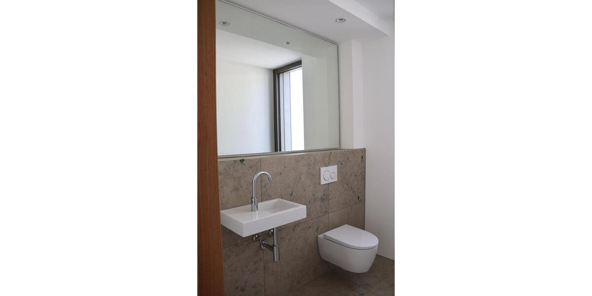 Einfamilienhaus Buckenhof - 6 Zimmer, 304 m&sup2;, 5.200&euro; | Angebot:23879656