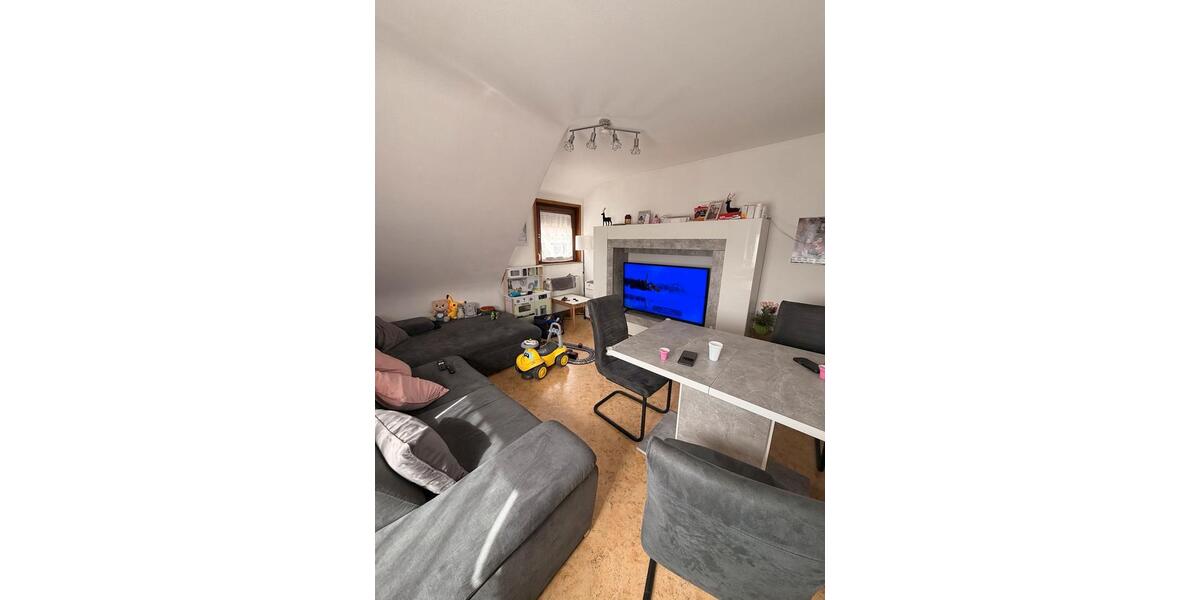 Dachgeschoßwohnung Stuttgart Birkach - 3 Zimmer, 60 m&sup2;, 900&euro; | Angebot:26697065