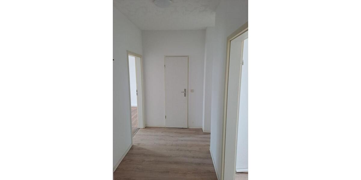 Dachgeschoßwohnung Waldheim - 2 Zimmer, 53 m&sup2;, 290&euro; | Angebot:24688338