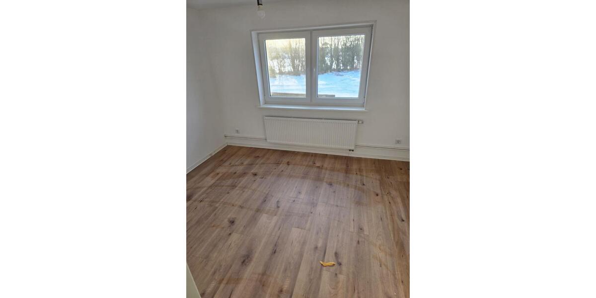 Erdgeschoßwohnung Langenhorn - 4 Zimmer, 122 m&sup2;, 800&euro; | Angebot:25139092