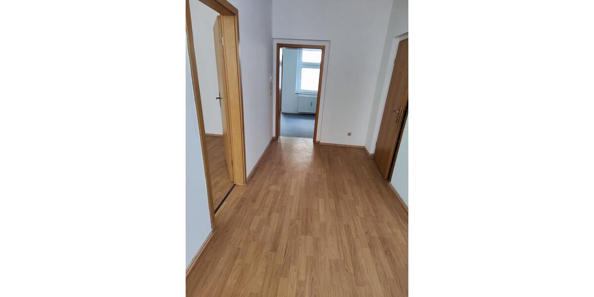 Etagenwohnung Hettstedt - 3 Zimmer, 96 m&sup2;, 500&euro; | Angebot:25710695